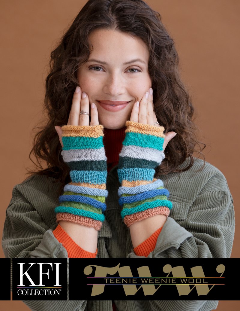 Monique Fingerless Gloves pattern by Mari Lynn Patrick