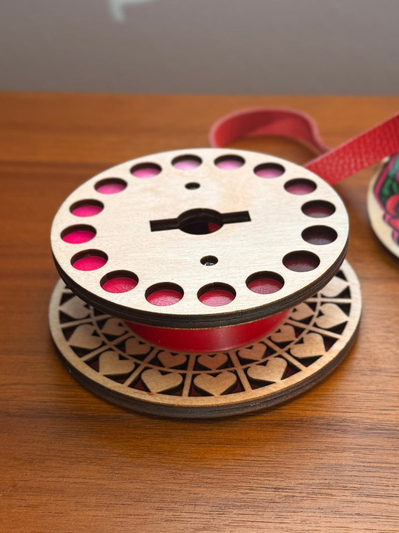 The Whirl - Mini Minder Yarn Spinner Accessory by Lemonwood
