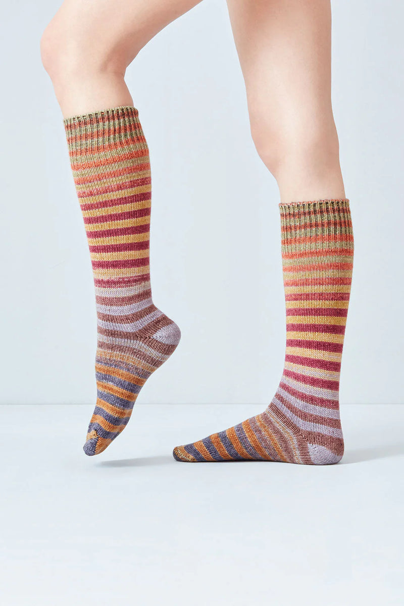 Uneek Socken von Urth Knits - Timber - Kniehoch