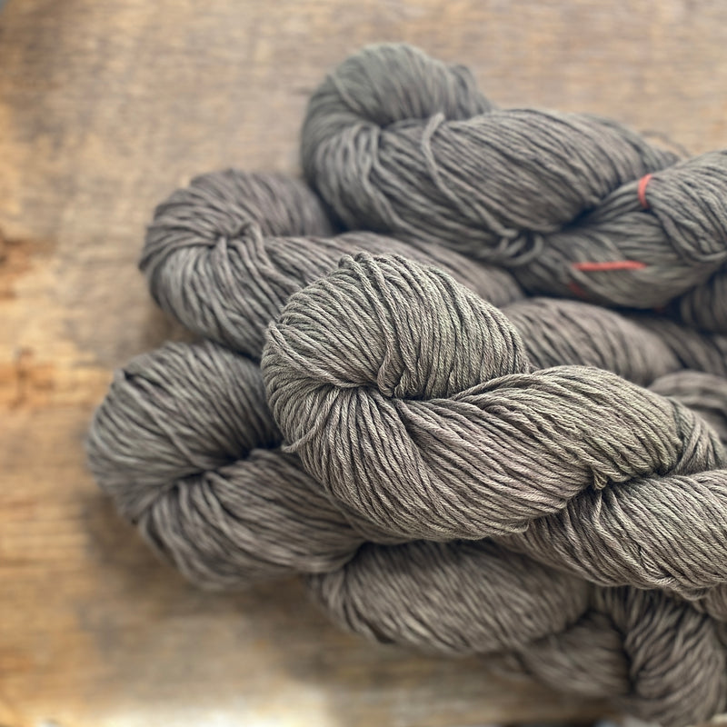 Etesia by Urth Yarns