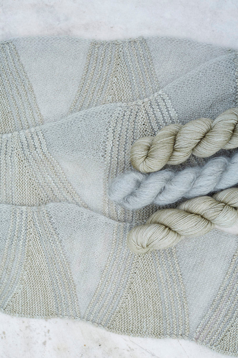Lux Flux Scarf Kit by Urth Yarns