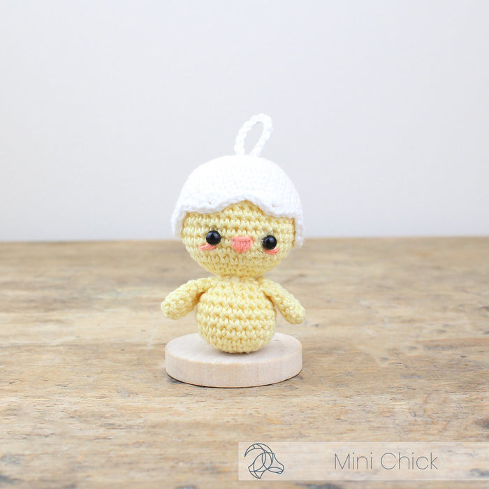 Crochet Kit - Mini chick by Handicraft