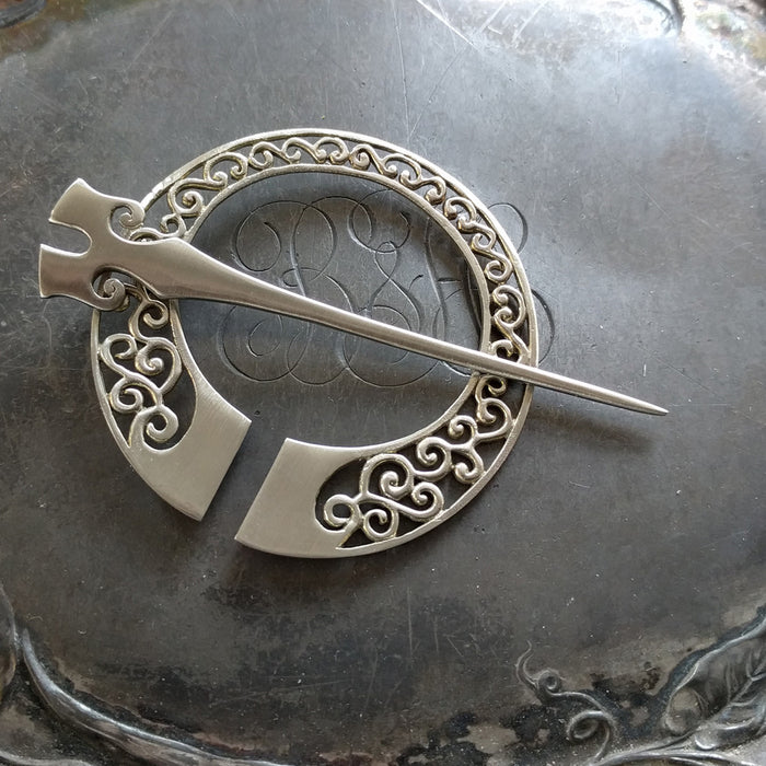 Runa Panannular Brooch By Jul Designs