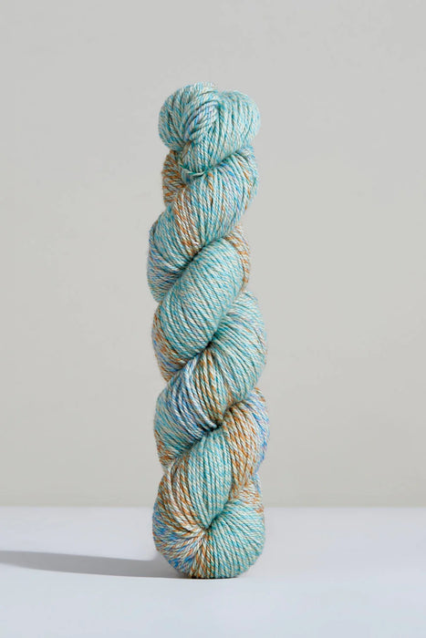 Spiral Grain by Urth Yarns