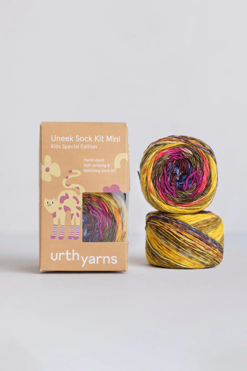 Uneek Sock Kit Mini von Urth Yarns 
