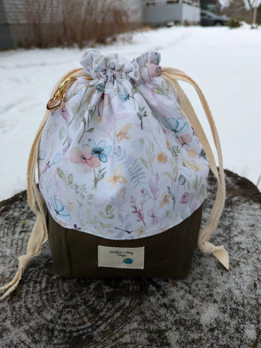 Stitcher's Stuff Sack-- Project Bags by World On A String Designs