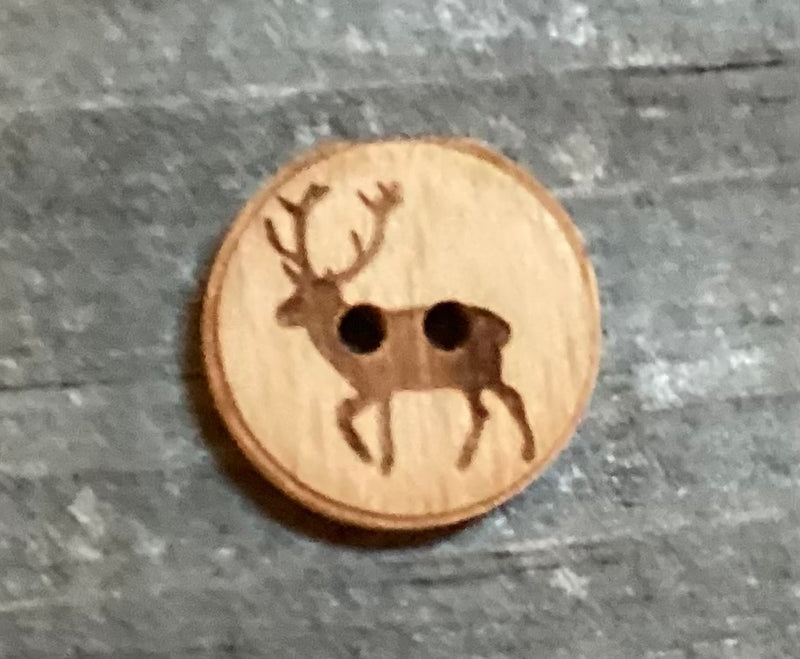 Wood Button With Deer 18mm 281127