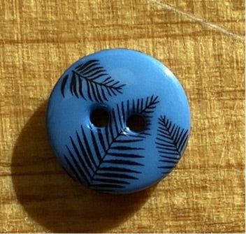 264805 Blue Round Polyamide Button with Leaves 13mm