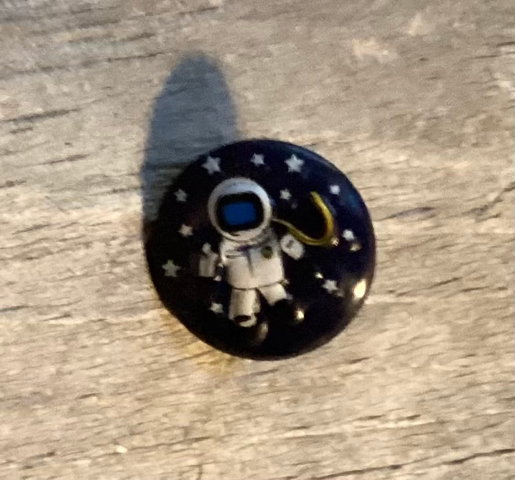 Blue Button With Astronaut 3/4 Inch 281123